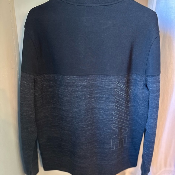 Men’s medium American Eagle crew neck - Picture 3 of 3